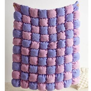 UO marshmallow cloud puff fleece blanket throw - great condition! $169